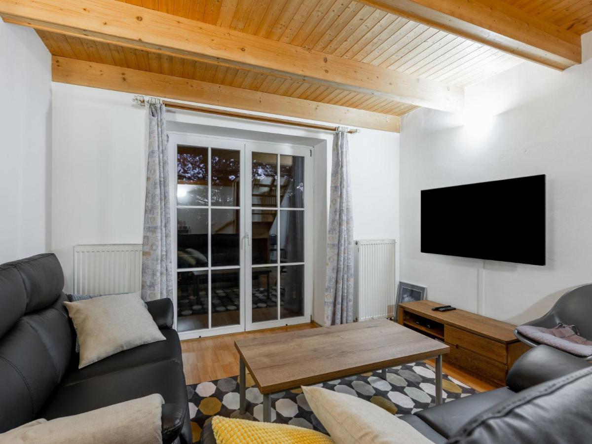 Holiday Home Holiday Hill 60 By Interhome Cista  Extérieur photo