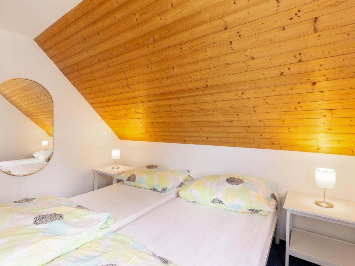 Holiday Home Holiday Hill 60 By Interhome Cista  Extérieur photo